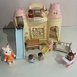 Calico Critters Sylvanian Nursery with Accessories and figures Kids Dollhouse